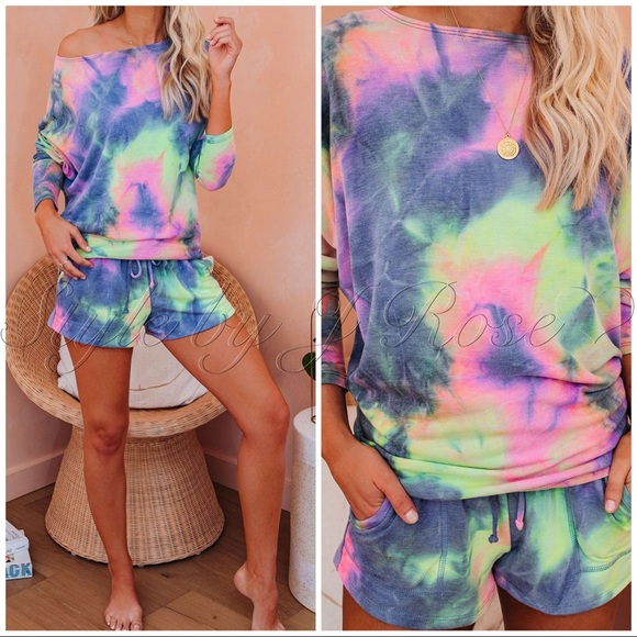 LAST ONE! CORA Tie Dye Shorts and Top Lounge Set - Picture 4 of 8